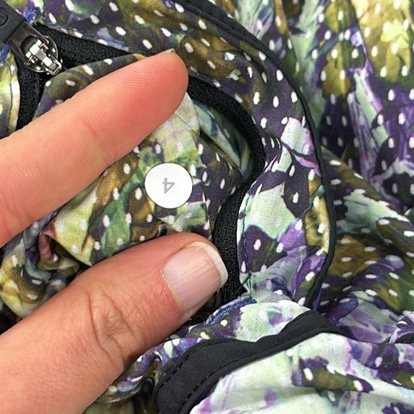 Lululemon Tracker Short *4-way Stretch Floral Sport White Multi - Picture 4 of 4